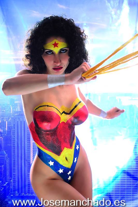 Wonder Woman Bodypaint.